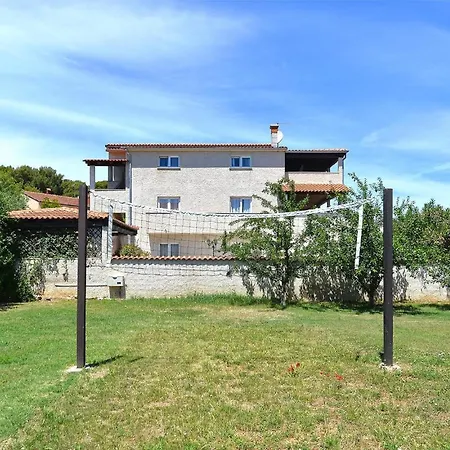 Mit Privatpool Fuer 8 Personen Ca 180 Qm In Pula, Istrien Istrische Riviera *