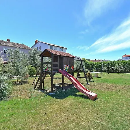 Holiday home Mit Privatpool Fuer 8 Personen Ca 180 Qm In Pula, Istrien Istrische Riviera Pula