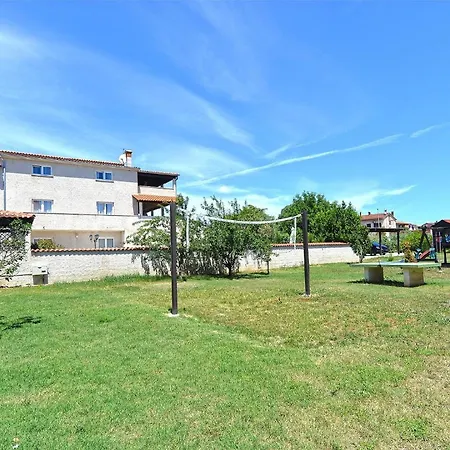 Holiday home Mit Privatpool Fuer 8 Personen Ca 180 Qm In Pula, Istrien Istrische Riviera Pula